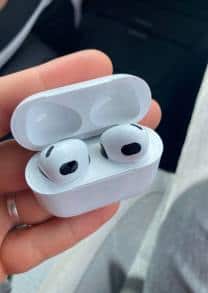 airpods come fully charged